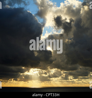 Bel tramonto cielo di nuvole Foto Stock