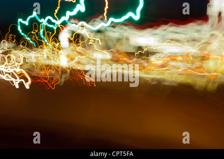 Abstract di luce al neon - modelli Agassiz, British Columbia, Canada Foto Stock