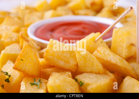 Favorite Tapas spagnoli, patatas bianche Foto Stock