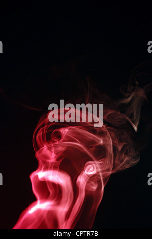 Fumo, astratta, arte, astronomia, la fotografia astronomica, sfondo, bella, nero, blu, luminoso, cloud, colore, constellation,detti fumi di scarico, di gas e di vapore Foto Stock