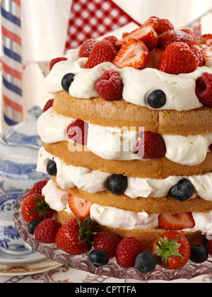 Estate berry pan di spagna Fragole Lamponi Mirtilli Foto Stock