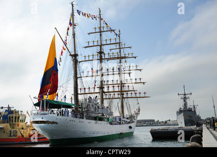 La nave colombiana ARC Gloria arriva alla base navale di Mayport per una visita al porto programmata. ARC Gloria è l’ambasciatore ufficiale di buona volontà della marina colombiana e la nave scolastica per la formazione dei cadetti. Foto Stock