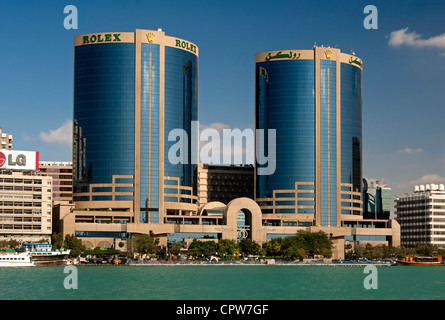 Twin Towers Deira sulla riva del Torrente di Dubai, Dubai, Emirati Arabi Uniti Foto Stock