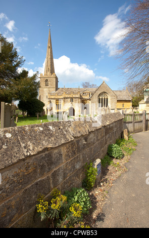 Chiesa di San Michele e Tutti gli Angeli, Stanton, il Costwolds, Gloucestershire, England, Regno Unito Foto Stock