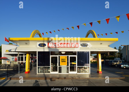 La seconda ma ultimo ristorante McDonalds in un design originale dal 1960 ancora in operazione, San Jose CA Foto Stock