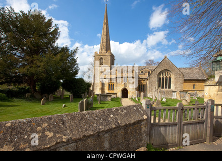 Chiesa di San Michele e Tutti gli Angeli, Stanton, il Costwolds, Gloucestershire, England, Regno Unito Foto Stock