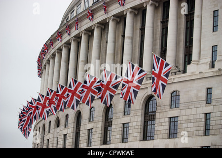 Edificio unilever blackfriars london con union jack flag durante il Queens diamond giubileo Foto Stock