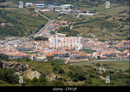 La città di Es mercadel menorca Spagna preso dalla cima del monte toro è il punto più alto dell'isola Foto Stock