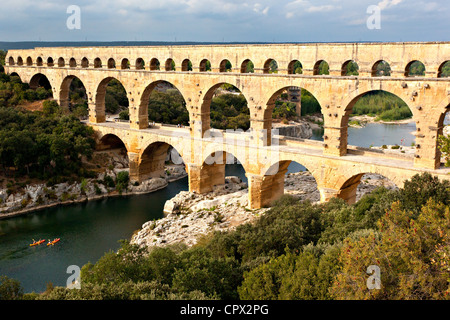 Pont du Gard, Nimes, Provenza, Francia Foto Stock