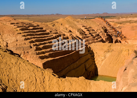 Madagascar altipiani centrali ex provincia di Fianarantsoa Regione di IHorombe città nuova nato di zaffiro Ilakaka rush con Foto Stock