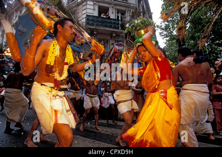 Francia, Parigi, festival indù di Ganesh nel XVIII arrondissement Foto Stock