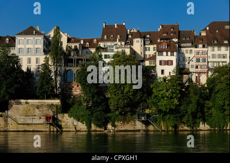 La Svizzera, il Cantone di Basilea Città e Basilea, la riva sinistra del fiume Reno e la zona della cattedrale Foto Stock