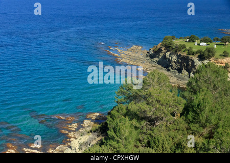 Roulotte vicino alla scogliera alla penisola di Akamas Foto Stock