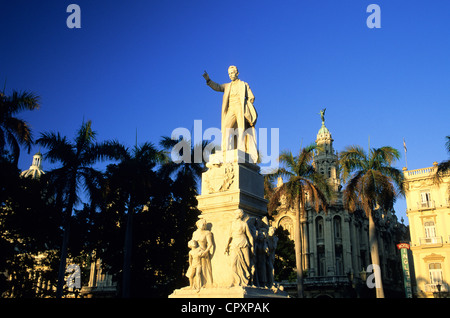 Cuba, La Habana, Centro Habana distretto, José Martin statua datata 1905 nel Parque Central Foto Stock