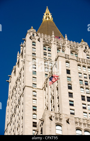 Stati Uniti New York City Manhattan Midtown New York Life Insurance Company o NYLIC edificio con il suo tetto dorato American Foto Stock