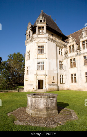 Francia, Dordogne, Perigord Vert, Villars, Chateau de Puyguilhem Foto Stock