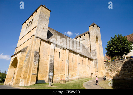 Francia, Dordogne, Perigord Noir, Les Eyzies de Tayac, xii secolo chiesa fortificata dedicata a St Martin Foto Stock