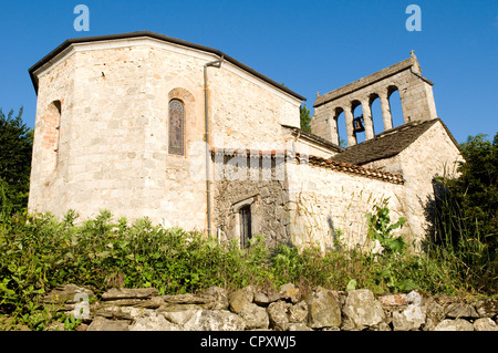 Francia Gard Causses Cevennes Mediterraneo agro pastorale paesaggio culturale elencati come patrimonio mondiale dall UNESCO chiesa Concoules Foto Stock