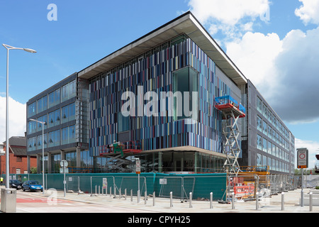 Il nuovo stabilimento di Doncaster Consiglio ufficio presso il nuovo Sir Nigel Gresley Piazza Civica in costruzione a Doncaster Foto Stock