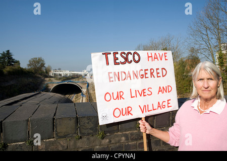 Anti campagna Tesco Gerrards Cross , Bucks Foto Stock