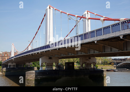 Chelsea Ponte sul Fiume Tamigi - London REGNO UNITO Foto Stock