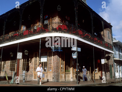 Stati Uniti, Louisiana, New Orleans, il quartiere francese, Bourbon Street Foto Stock