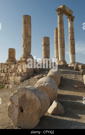 Hercules tempio su Citadel Hill ad Amman, capitale del Regno Hascemita di Giordania, Medio Oriente e Asia Foto Stock