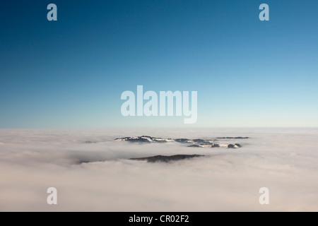 Alpstein massiccio con Mt Saentis e uno strato di nubi, Appenzell Alpi, alpi svizzere, Svizzera, Europa Foto Stock
