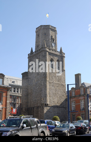 Torre medievale nel centro storico della città di Boulogne-sur-Mer. Pas de Calais. Francia Foto Stock