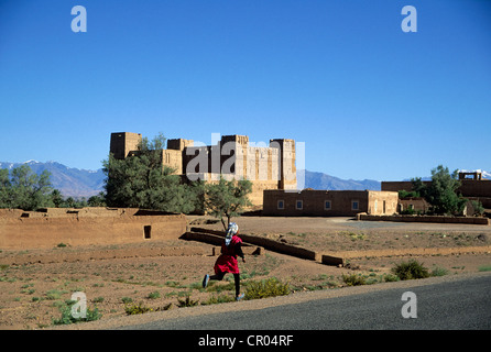 Il Marocco, Alto Atlante, Dades Valley, Skoura oasi vicino a Ouarzazate, Amerhidil Kasbah Foto Stock