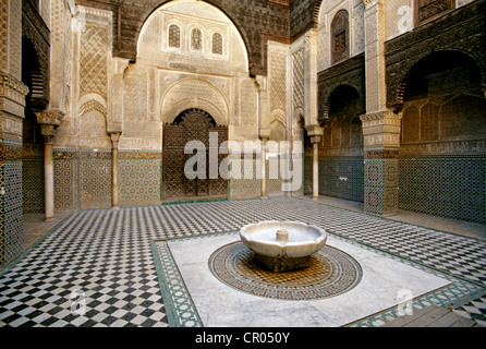 Il Marocco, Medio Atlante, Fez, città imperiale, Fes el Bali District, medina elencati come patrimonio mondiale dall' UNESCO, Medersa Attarine Foto Stock