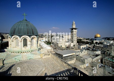 Israele, Gerusalemme, città santa, Ecce Homo Santuario, la moschea e la Cupola della roccia Foto Stock