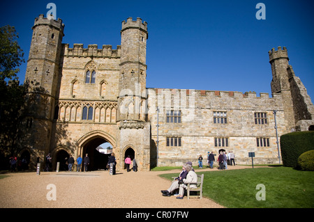 La facciata della porta principale di accesso. Abbazia di Battle. East Sussex. In Inghilterra. Foto Stock