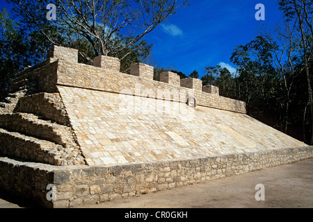 Messico, Quintana Roo Stato, Riviera Maya, il sito Maya di Coba, le jeu de Paume Foto Stock