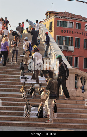 Nord Africana di mercanti a Venezia, Italia Foto Stock