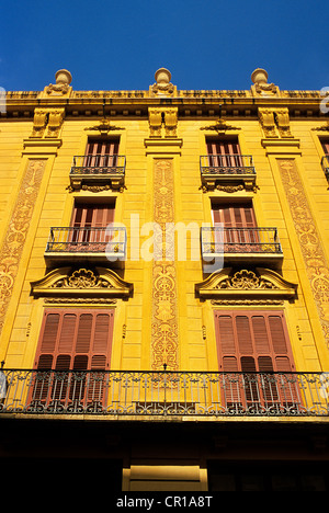 Spagna Catalogna Tarragona provincia Baix Camp comarca Reus facciata di un edificio di stile modernista sul percorso turistico dei modernisti Foto Stock