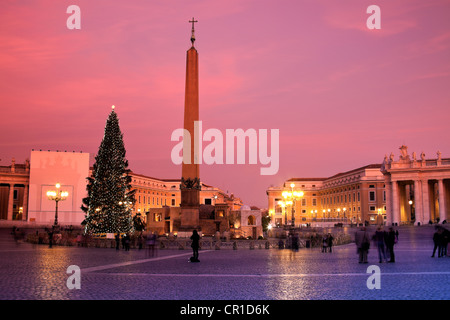 Italia, Roma, Vaticano, Piazza San Pietro in tempo di Natale Foto Stock