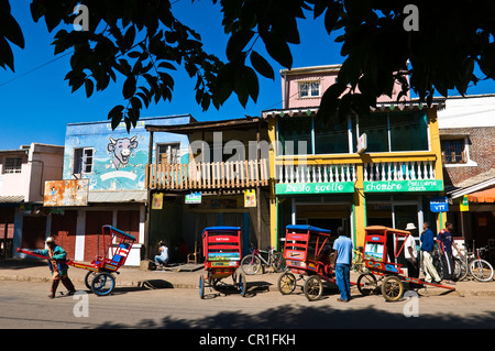 Madagascar, Highlands Centrali, ex provincia di Antananarivo, regione di Vakinankaratra, Strada Nazionale 7, Antsirabe, downtown Foto Stock