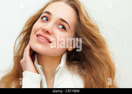 Close up sorridente volto di donna Foto Stock