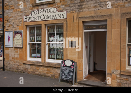 Cotswold dolce compagnia shop in Cotswolds città di sedili Stow-su-il-Wold Foto Stock