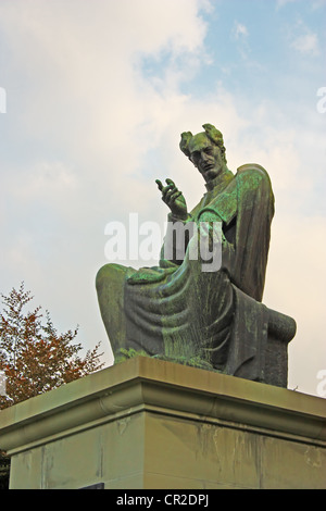 Statua di J.J. Da Strossmayer Ivan Mestrovic in Zagreb Foto Stock