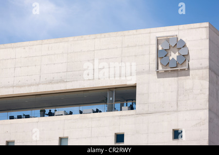 Granada Spagna. Piano superiore ristorante del famoso chef Alvaro Arriaga. Andalusia Museo della Memoria Andaluso di Alberto Campo Baeza Foto Stock