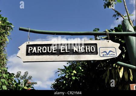 Segno "Parque el Nicho " Parco naturale con cascate, nei pressi di Cienfuegos, Trinidad, Cienfuegos, Cuba, Antille Maggiori, dei Caraibi Foto Stock
