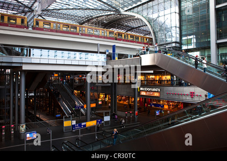 Germania, Berlino, la nuova stazione centrale di Berlino (Berliner Hauptbahnhof) Foto Stock