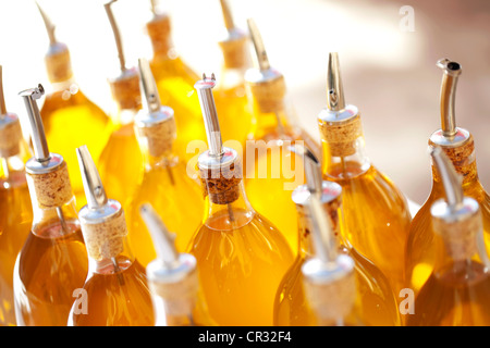 Francia, Vaucluse, Luberon, Lourmarin, La Feniere Inn, Reine Sammut ristorante dell olio d oliva Foto Stock