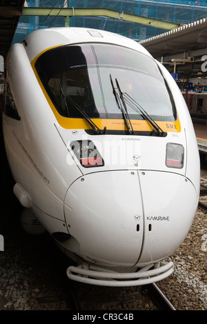 Giappone, Isola di Kyushu, Regione di Kyushu, Fukuoka, stazione ferroviaria Foto Stock