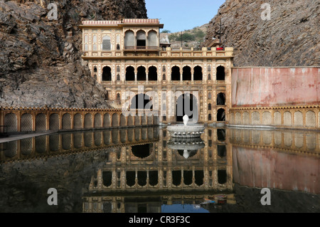 Tempio, Galta Gorge, Jaipur, Rajasthan, India settentrionale, Asia Foto Stock