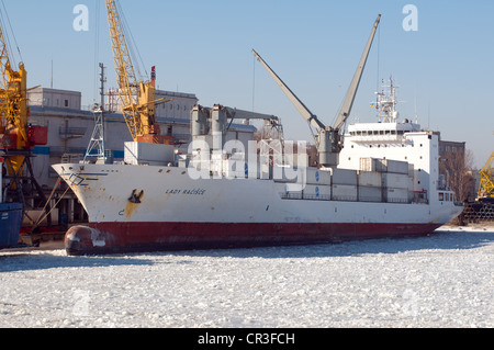 Il porto di Odessa è bloccato dal ghiaccio, congelati Mar Nero, un raro fenomeno, l'ultima volta si è verificata nel 1977, Odessa, Ucraina Foto Stock