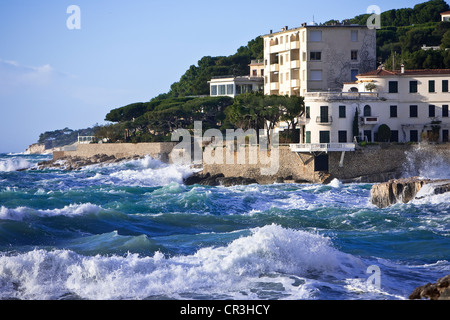 Francia, Bouches du Rhone, South West wind su Cassis lightouse, labbe vento Foto Stock