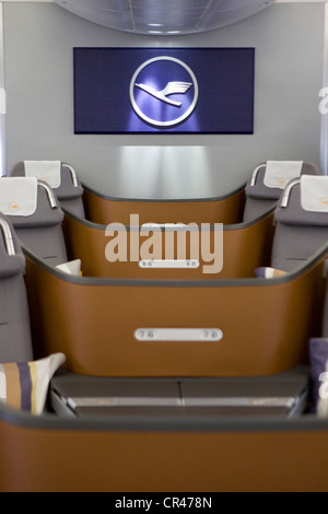 Nella sezione Business Class di Lufthansa Boeing 747-8. Foto Stock